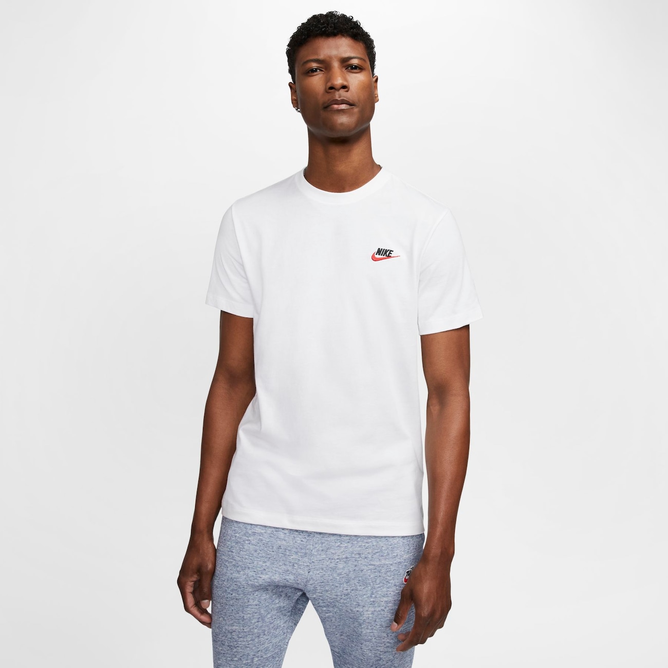 Camiseta Nike Sportswear Club Masculina - Ar4997-386