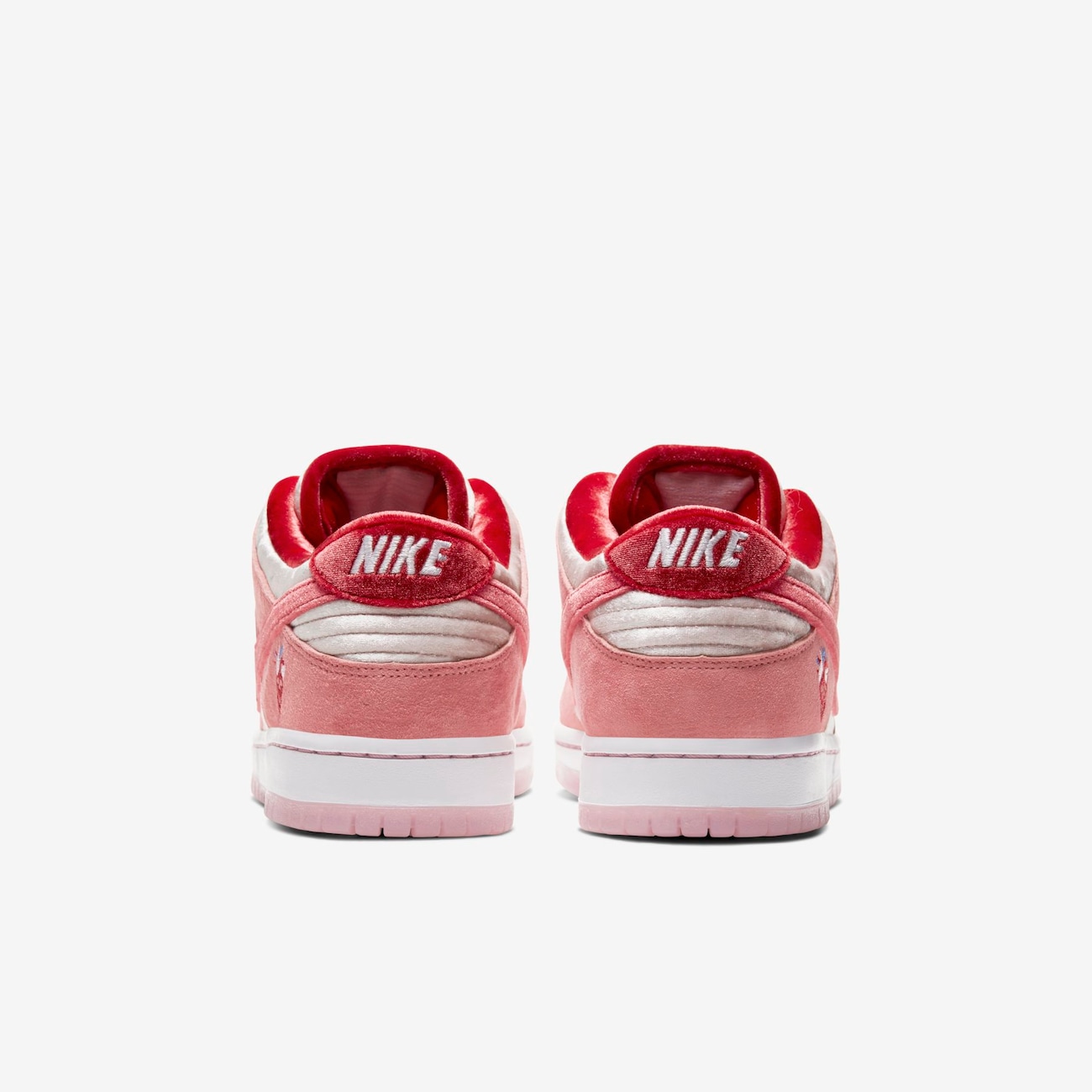 SB Dunk Low Strangelove - Nike SB Dunk Low Strangelove - Nike