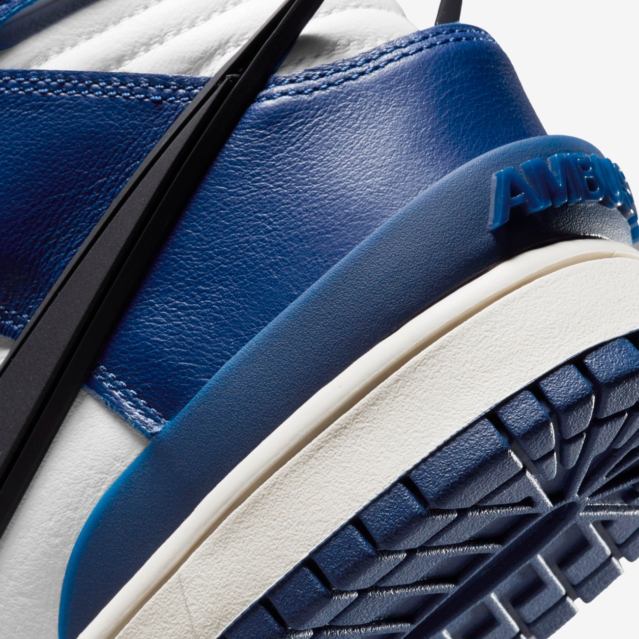 Ambush x Dunk High RESTOCK - Nike