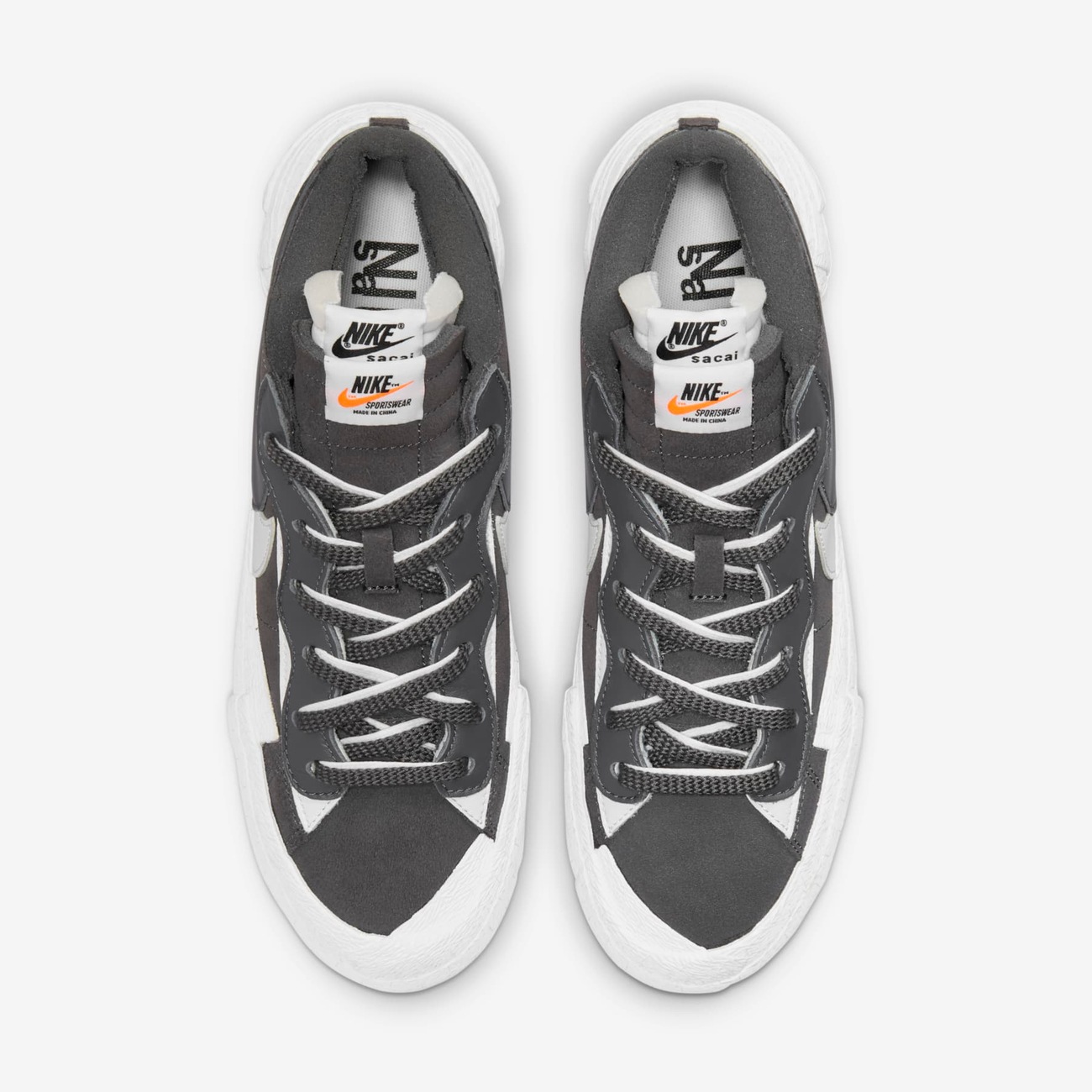 Tênis Blazer Low x sacai Iron Grey - Sneakers Nike