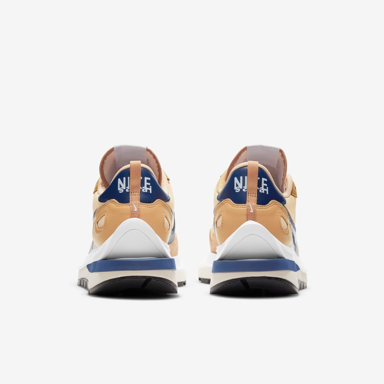 Tênis Nike Sacai x VaporWaffle Sesame Blue Void