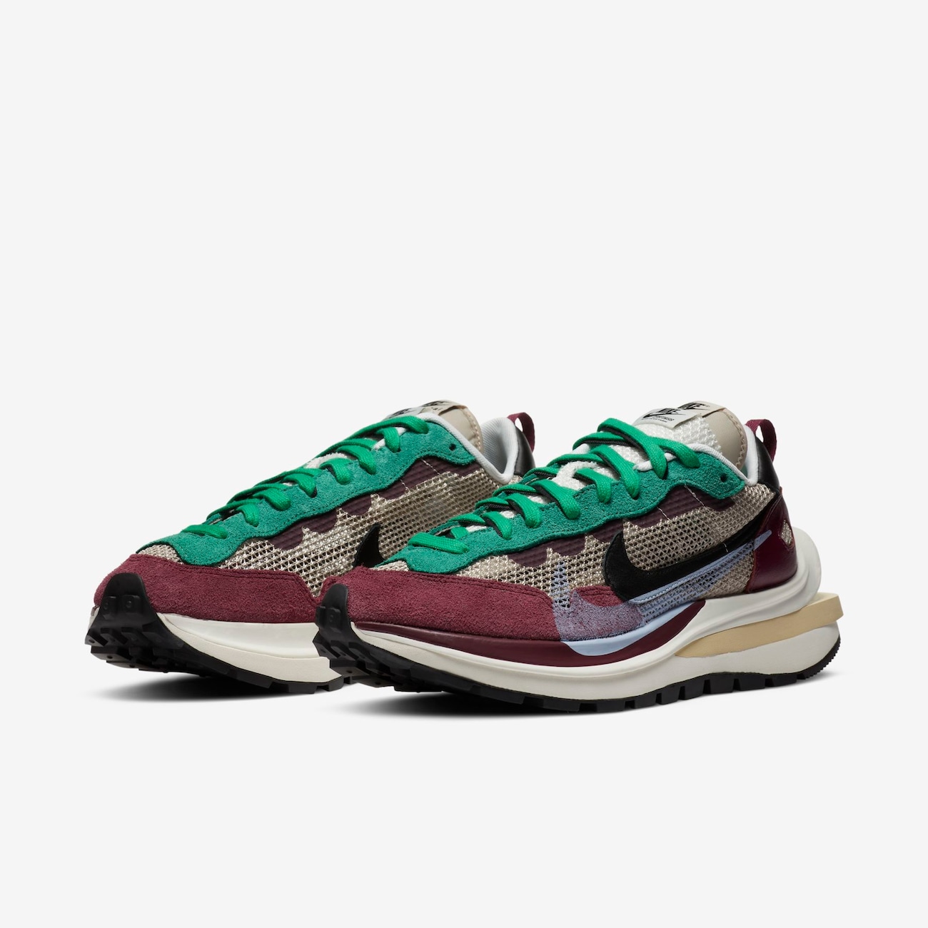 Nike x sacai VaporWaffle String & Black-Villain Red - Nike