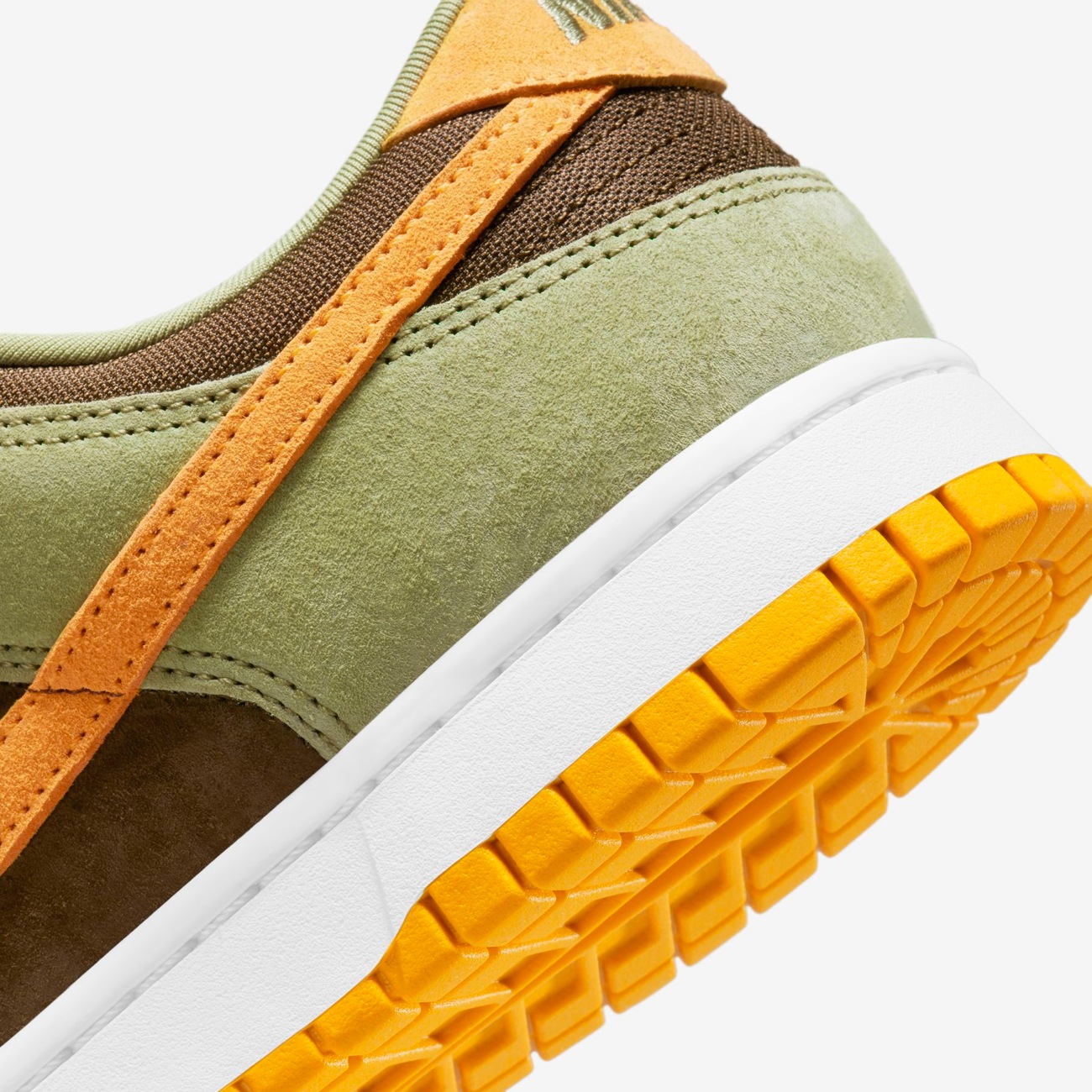 Dunk Low Dusty Olive - Nike