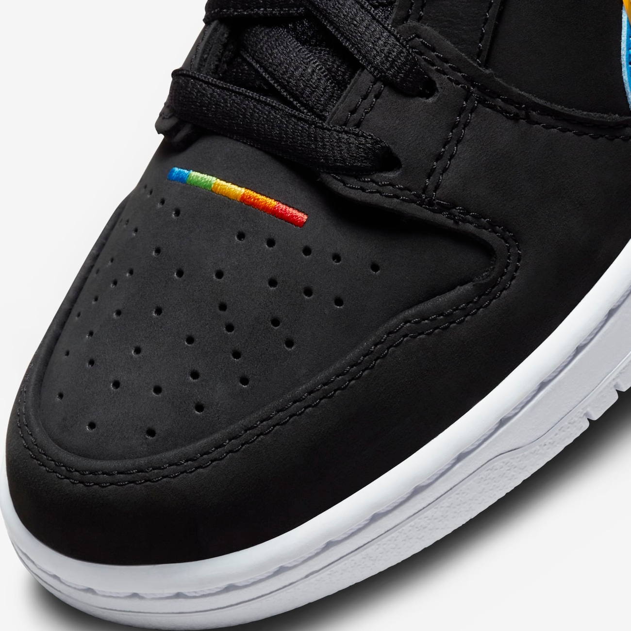 SB Dunk Low RESTOCK Polaroid - Nike