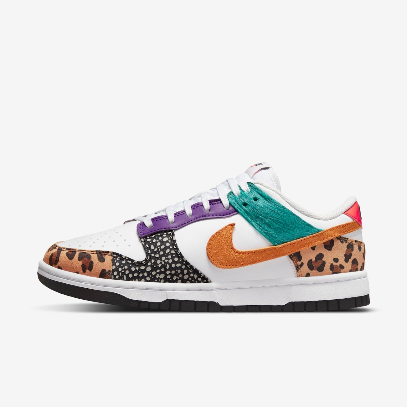 Tênis Women's Dunk Low Patchwork - Sneakers Nike