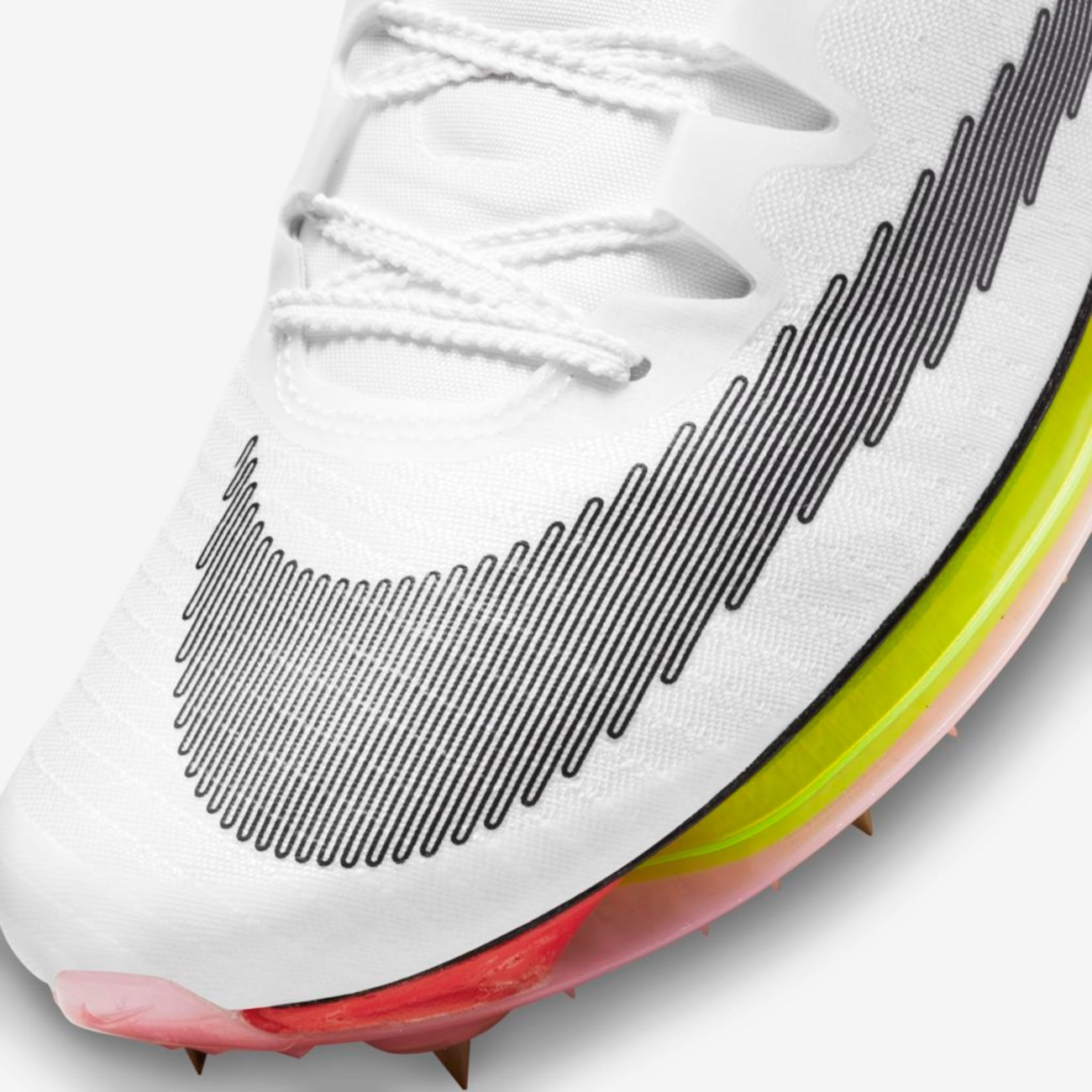 Preços baixos em Nike Air Zoom Maxfly Proto White Total