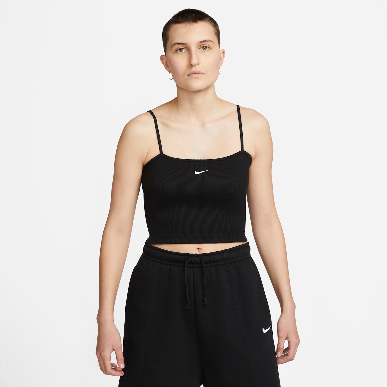 Regata Nike Sportswear Essential Feminina