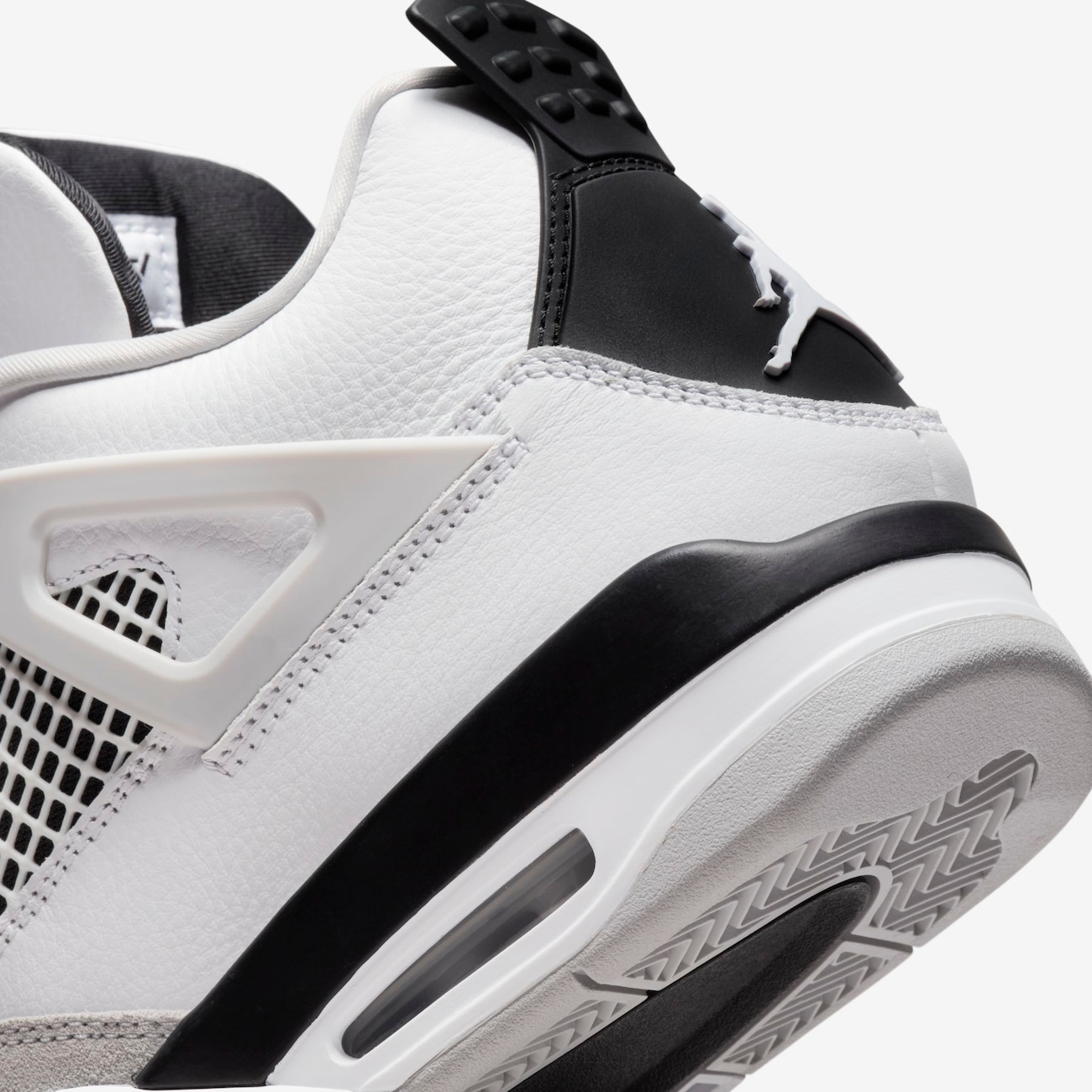 Tênis Air Jordan 4 Retro - Nike Tênis Air Jordan 4 Retro - Nike