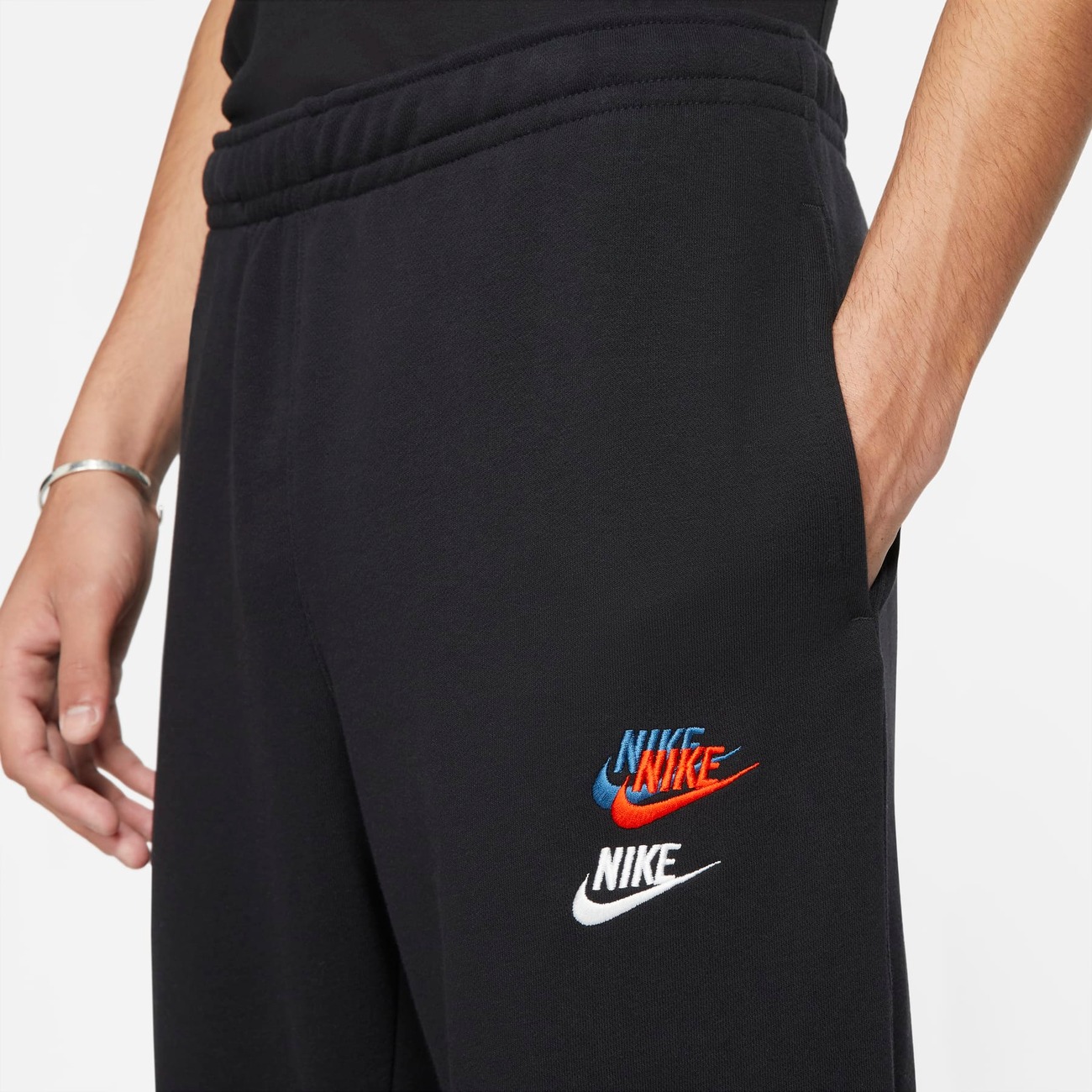 Calça Nike Sportswear Essentials+ Masculina - Foto 5