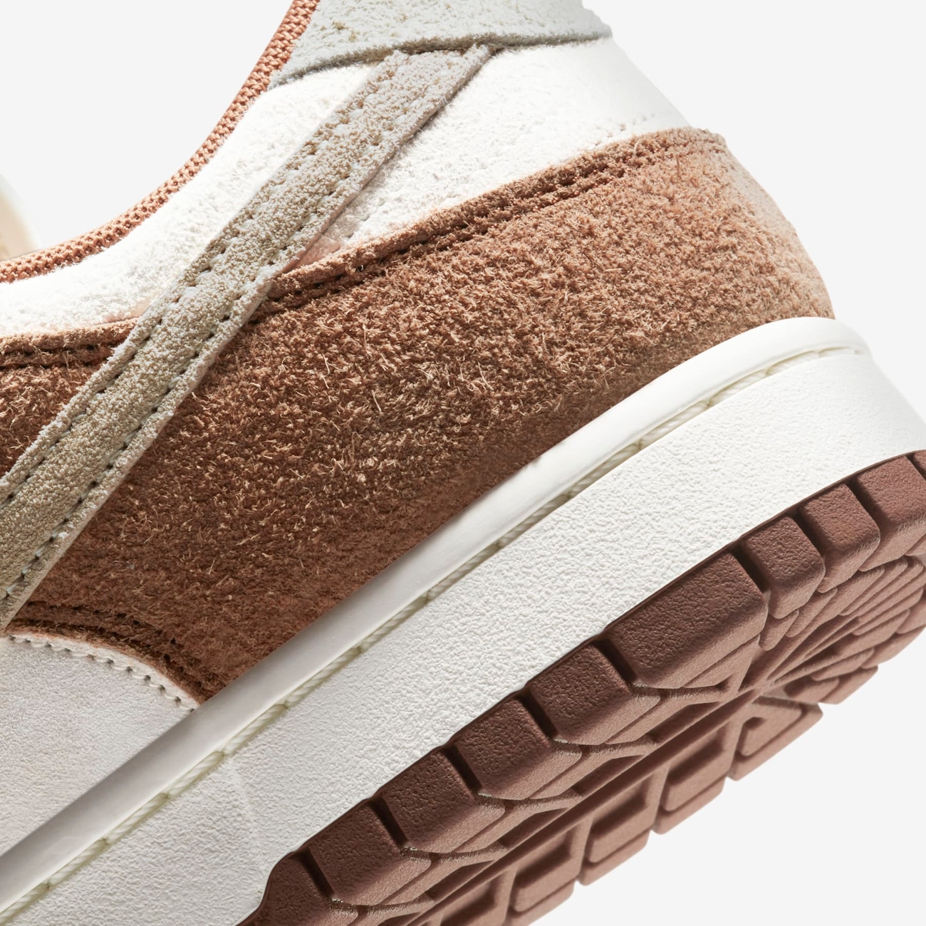 Dunk Low Medium Curry - Nike