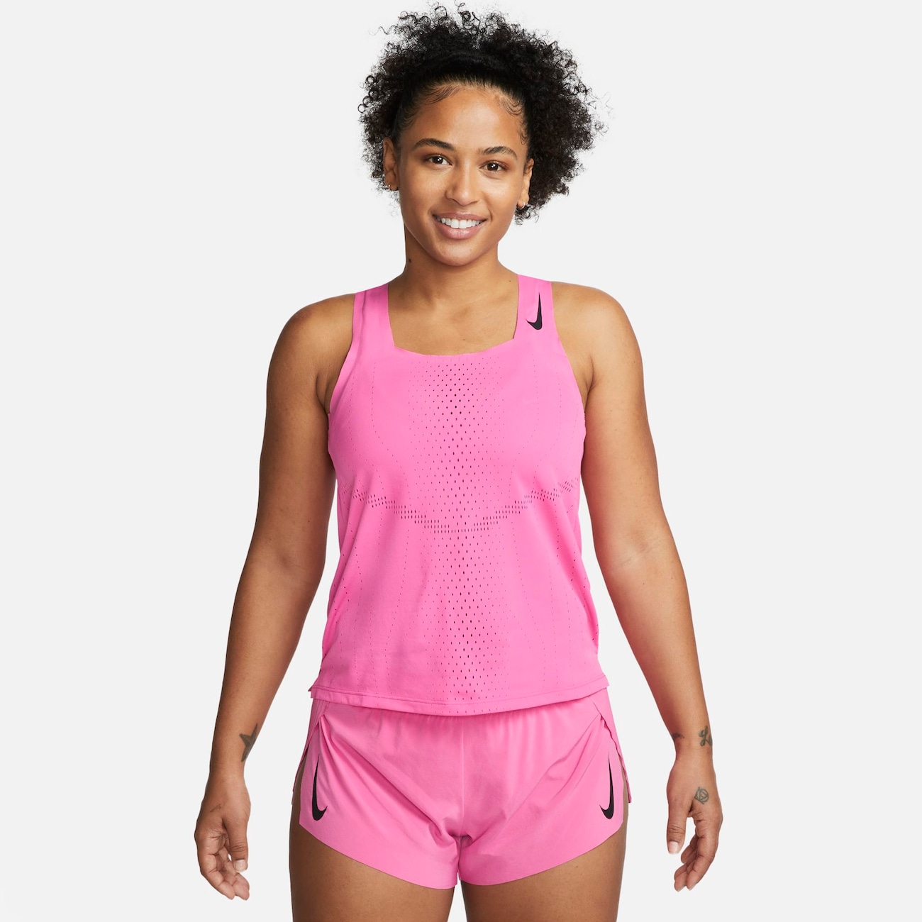 Nike Dri-FIT ADV AeroSwift-løbesinglet til kvinder - Pink