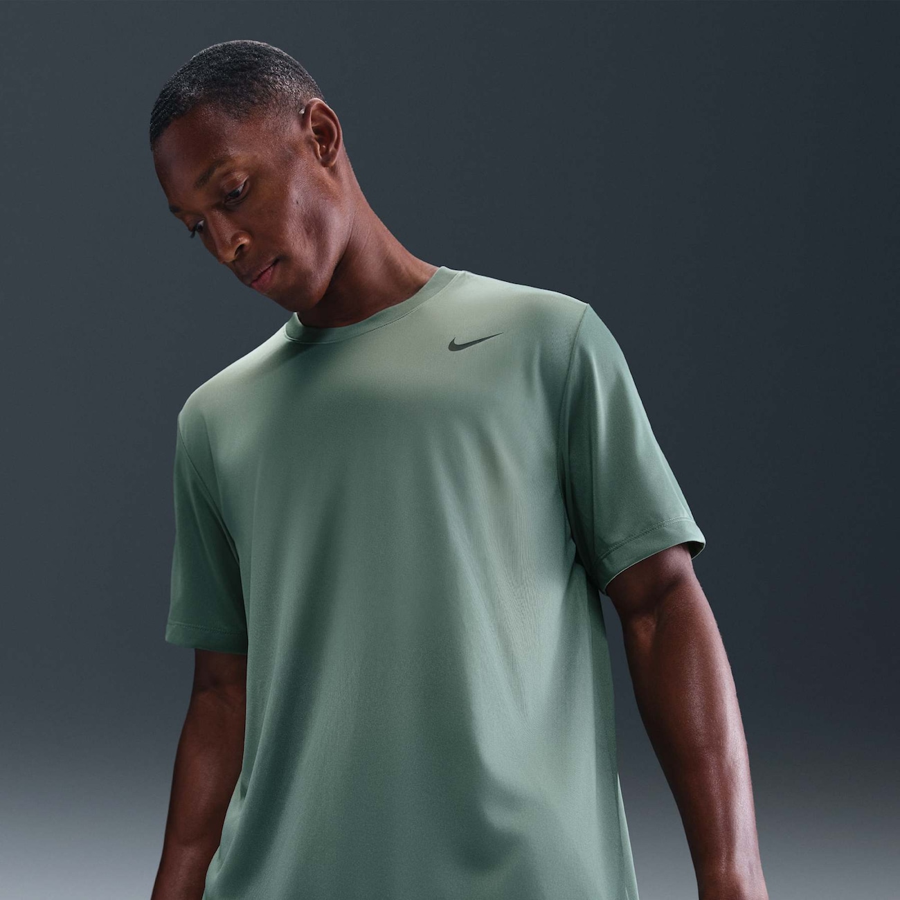 Camiseta Nike Dri-FIT Legend Masculina