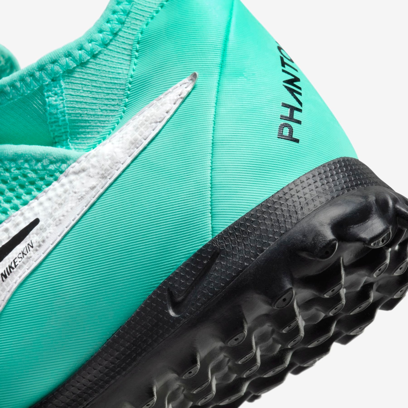 Chuteira Nike Phantom GX Academy Dynamic Fit Society - Nike