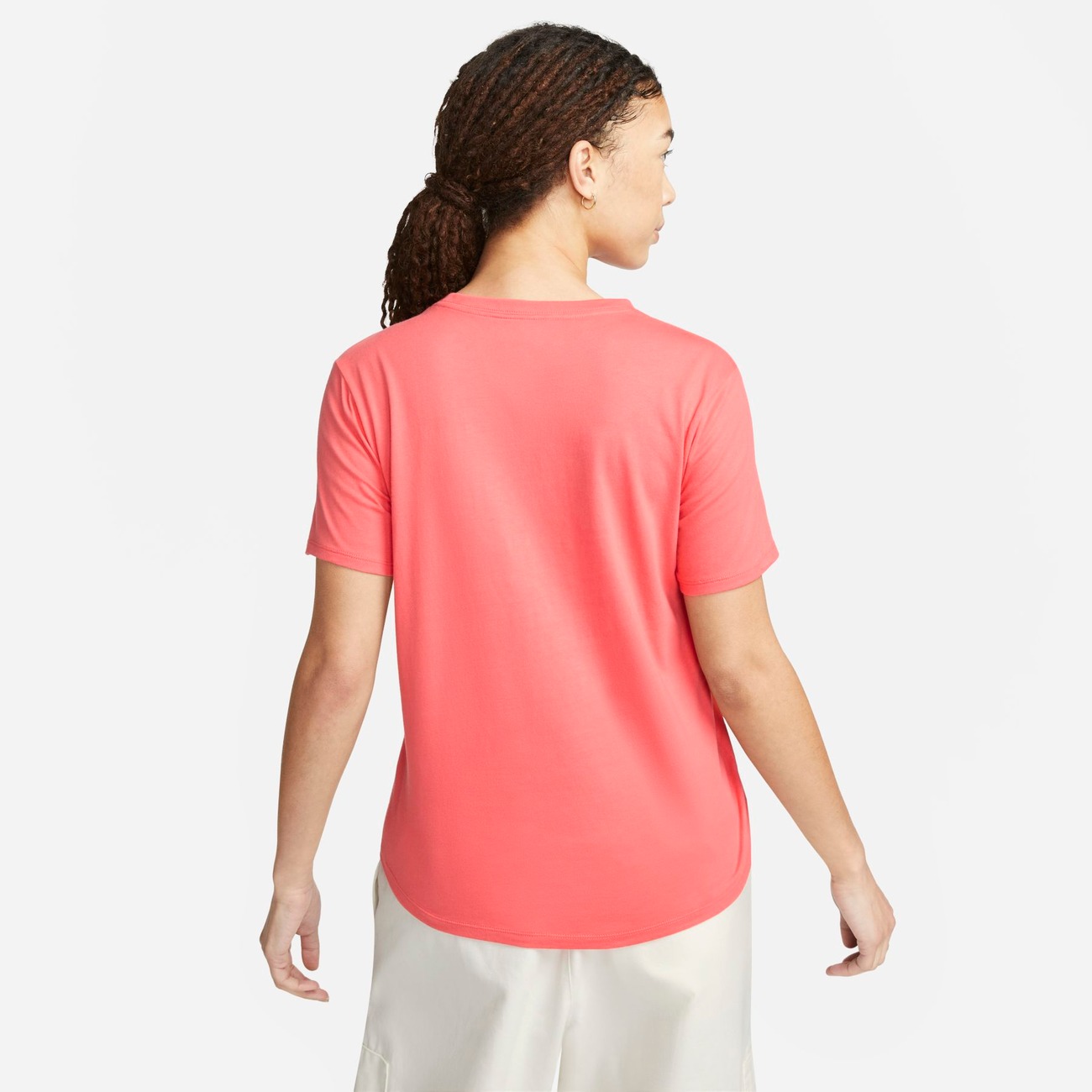 Camiseta Nike Sportswear Essentials Feminina - Nike