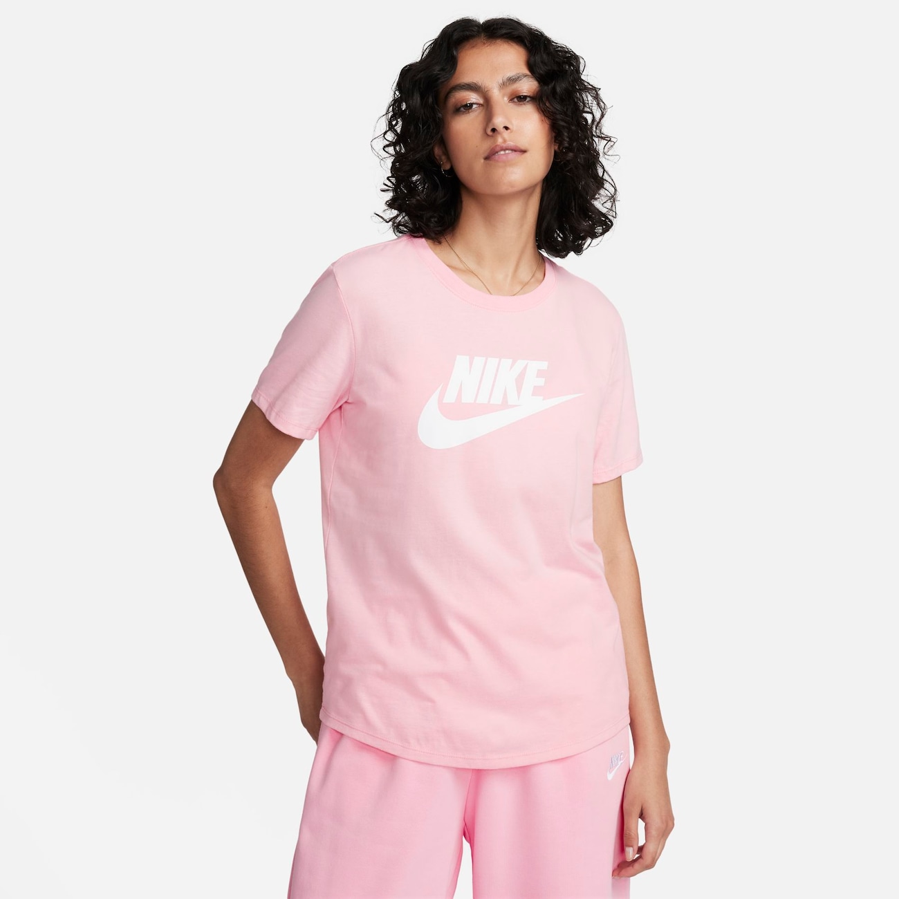 Camiseta Nike Sportswear Essential Rosa - Phyton Shop