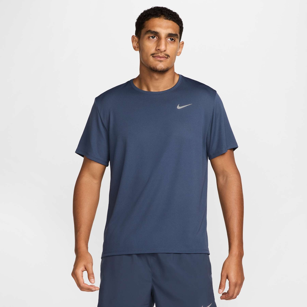 Camiseta Nike Dri-FIT UV Miller Masculina