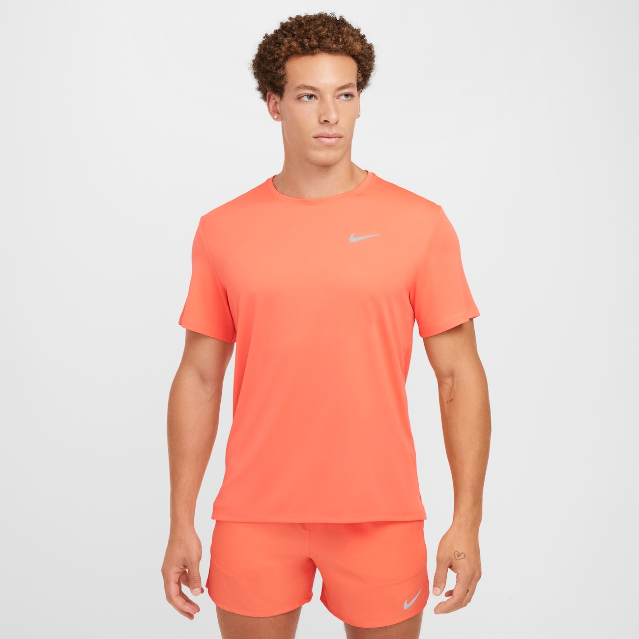 Camiseta Nike Dri-FIT UV Miller Masculina