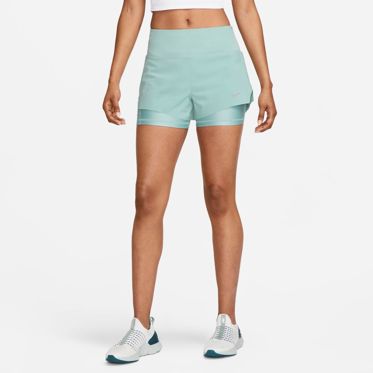 Shorts Nike Dri-FIT Swift Feminino