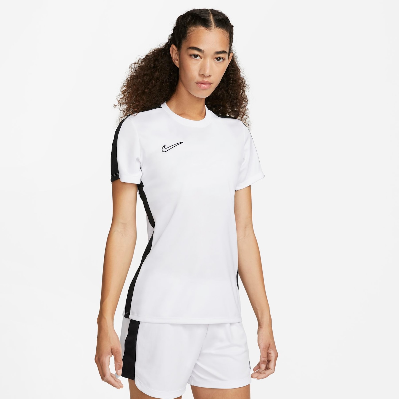 Camiseta Nike Dri-FIT Academy Feminina