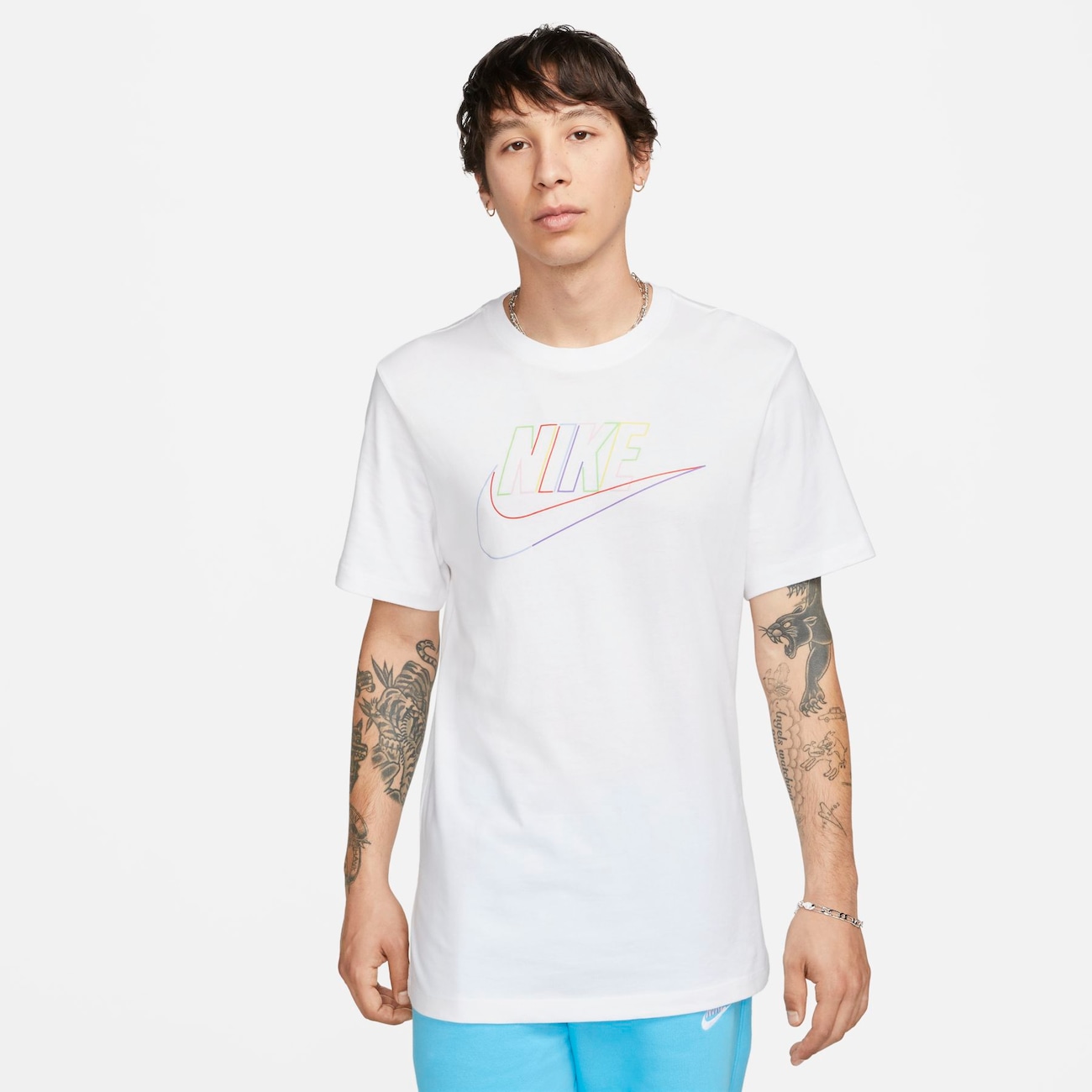 Camiseta Nike Sportswear Club+ Masculina