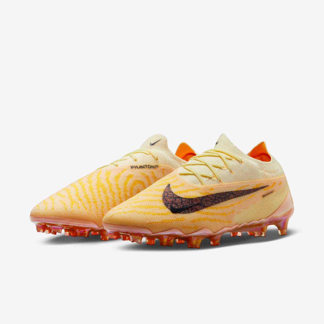 Chuteira Nike Phantom GX Elite Campo - Nike