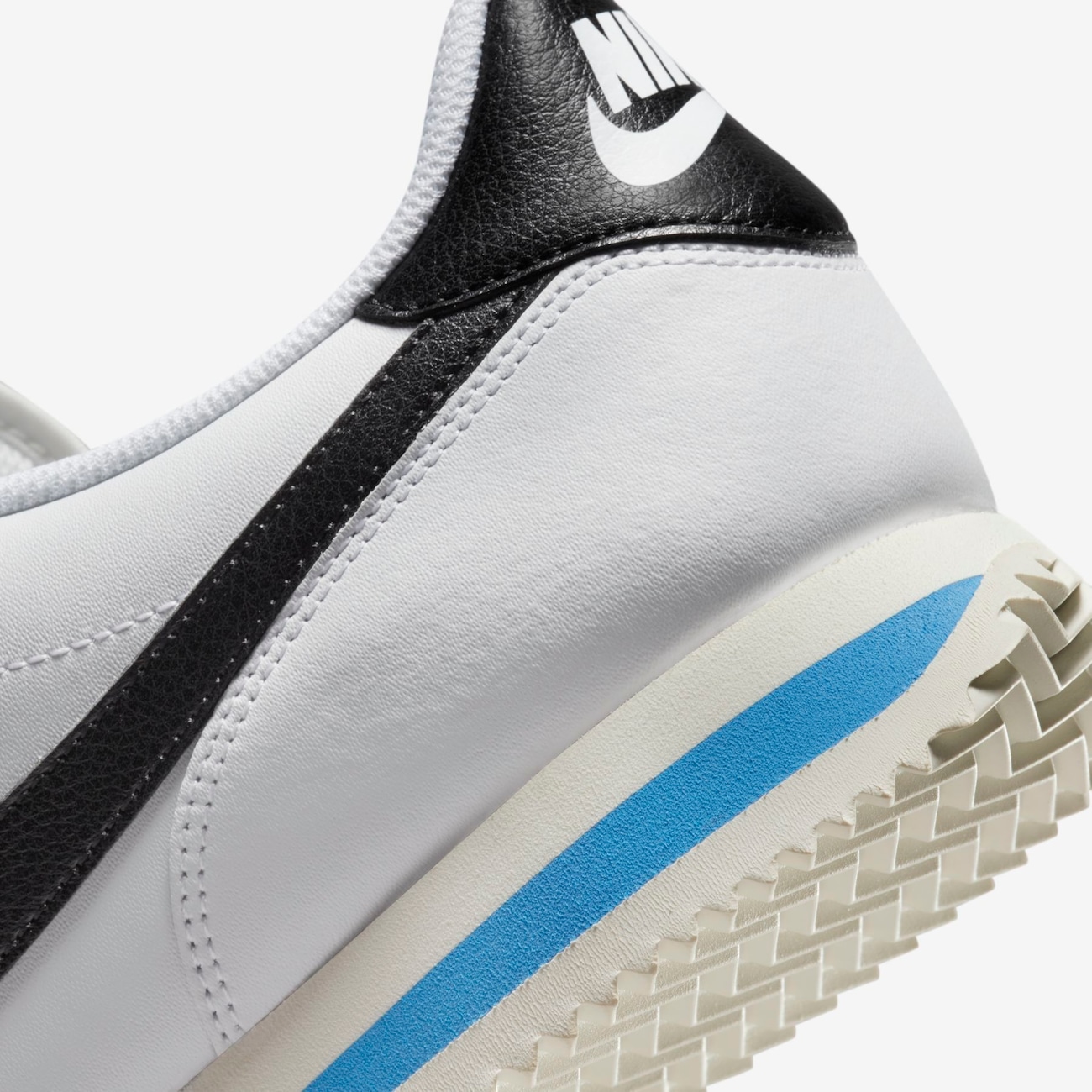 Nike sneakers 2025 classic cortez