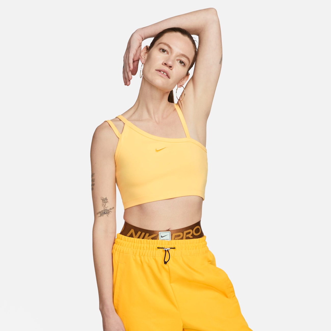 Nike Sportswear Everyday Modern Asymmetrische korte tanktop voor dames - Bruin