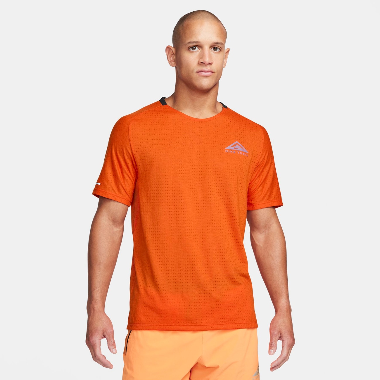 Camiseta Nike Trail Solar Chase Masculina