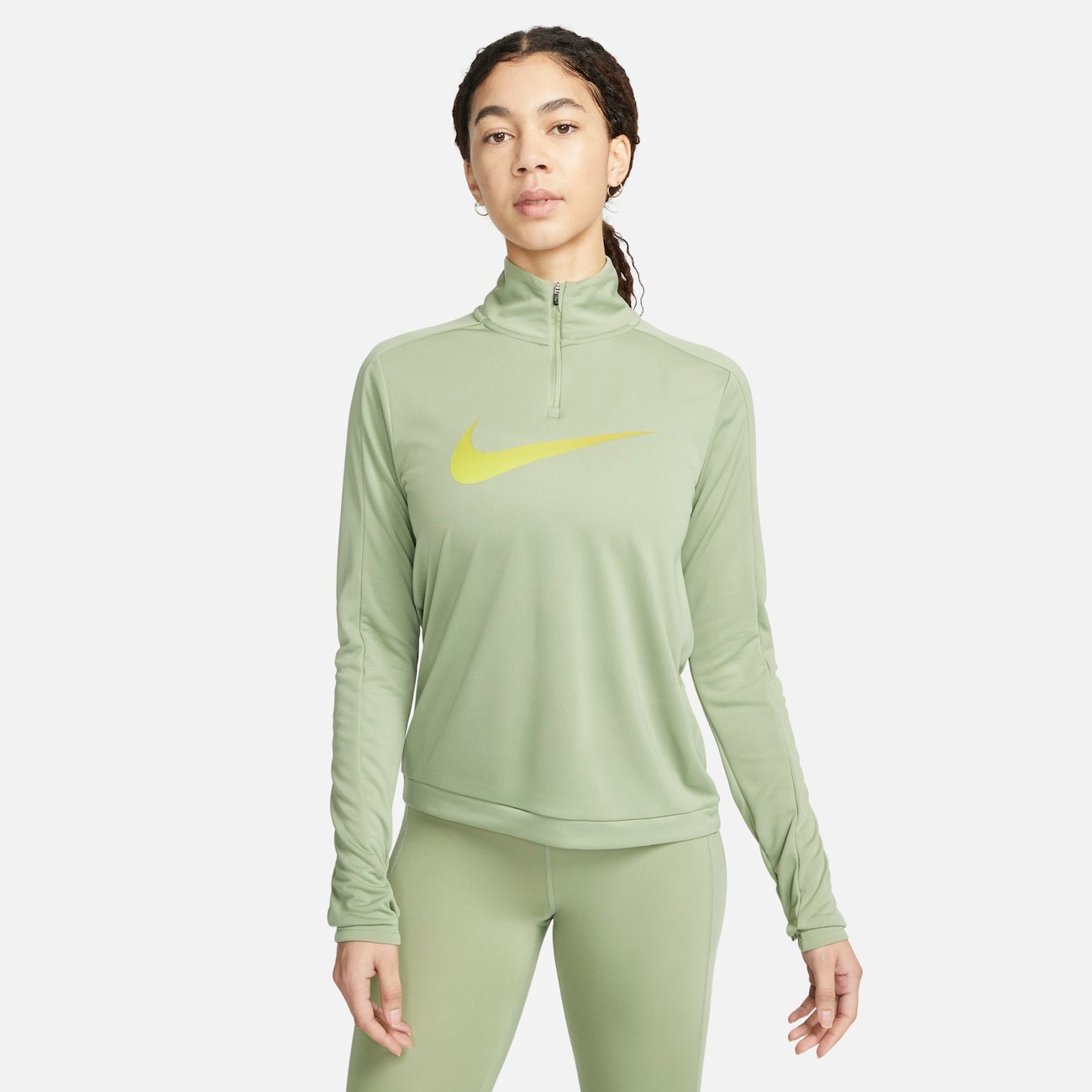 Camiseta Nike Dri-FIT Swoosh Feminina