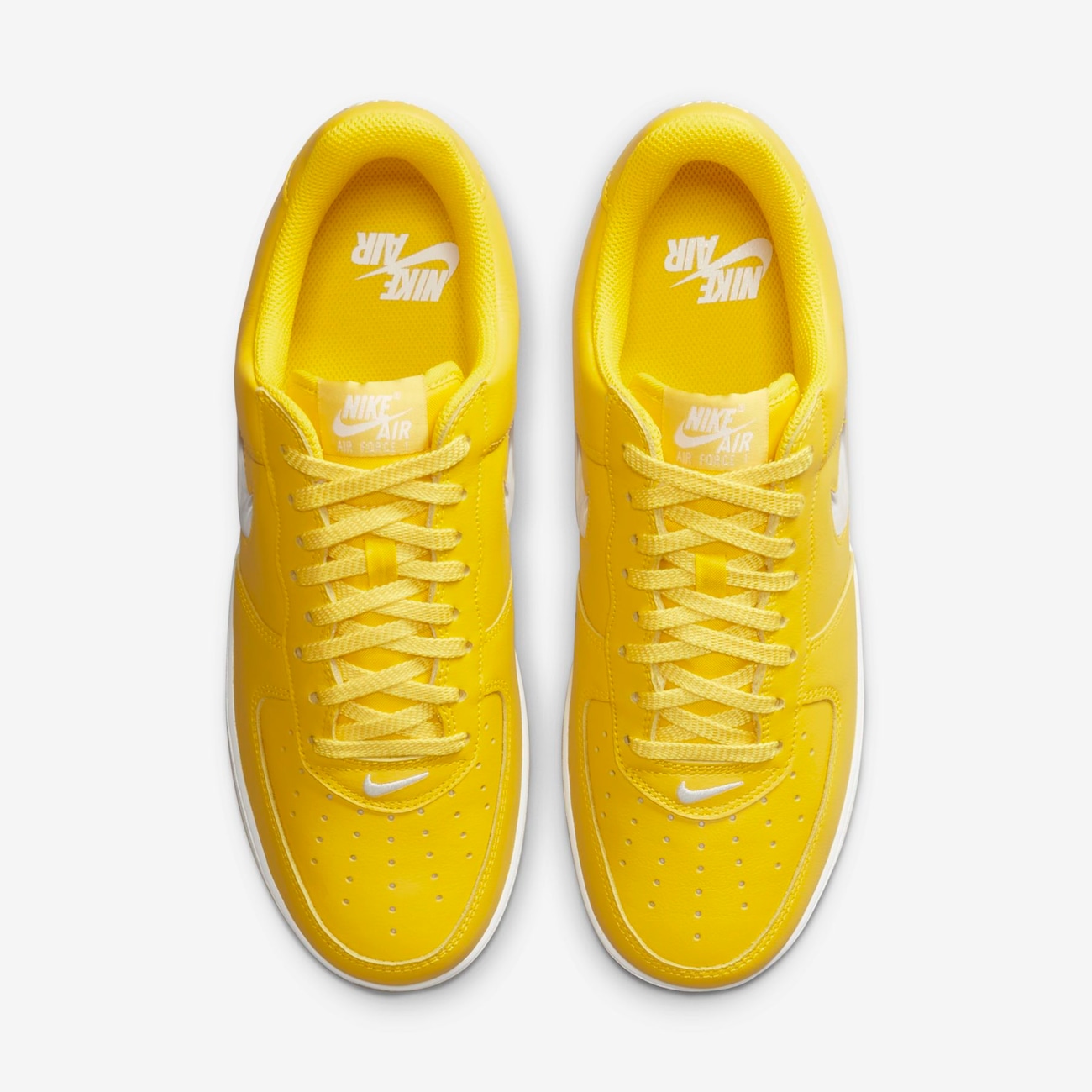 靴 NIKE AIR FORCE 1 LOW RETRO SPEED YELLOW Air Force 1 Low Retro Color Of The Month - Nike