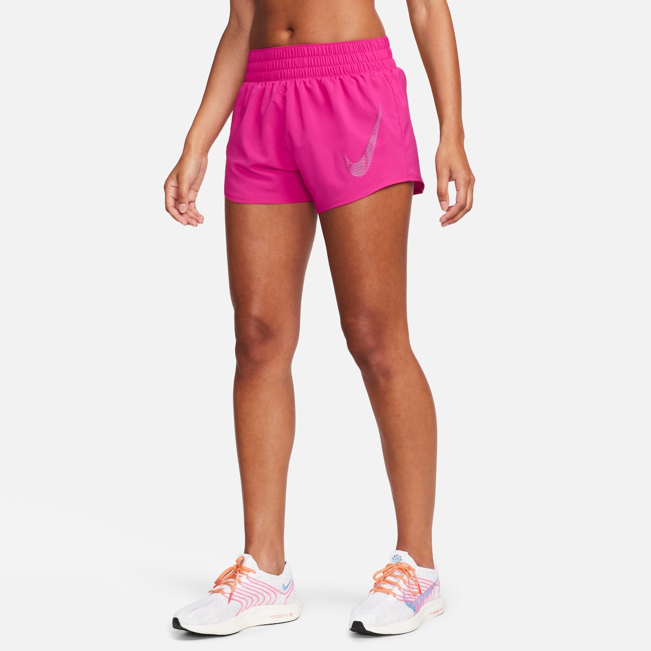 Nike Dri-FIT One Swoosh Hardloopshorts met halfhoge taille en binnenbroek voor dames - Roze