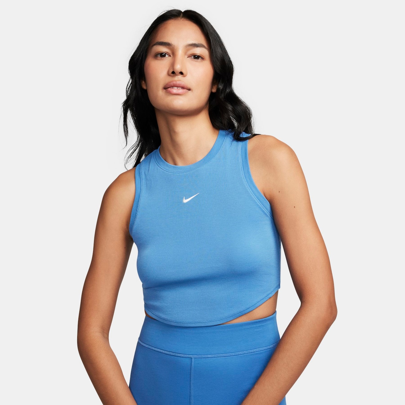 Regata Nike Sportswear Cropped Essentials Feminina