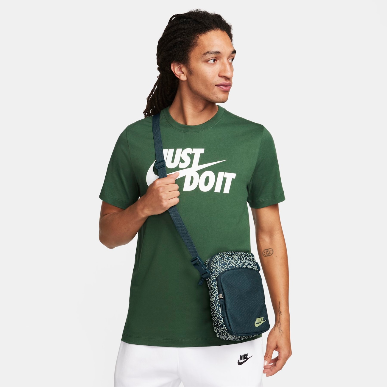 Bolsa Tranversal Nike Heritage Unissex