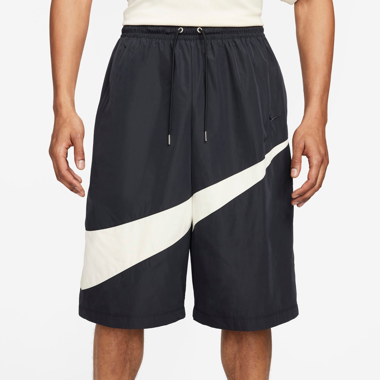 Bermuda Shorts Nike Sportswear Swoosh Preta FB7869-010