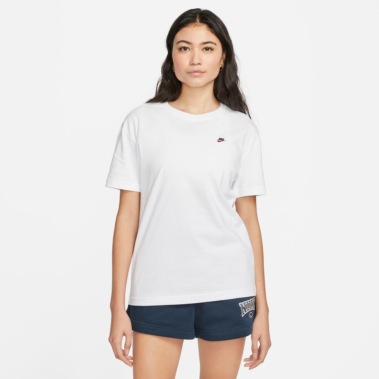 Camiseta Nike Sportswear Feminina