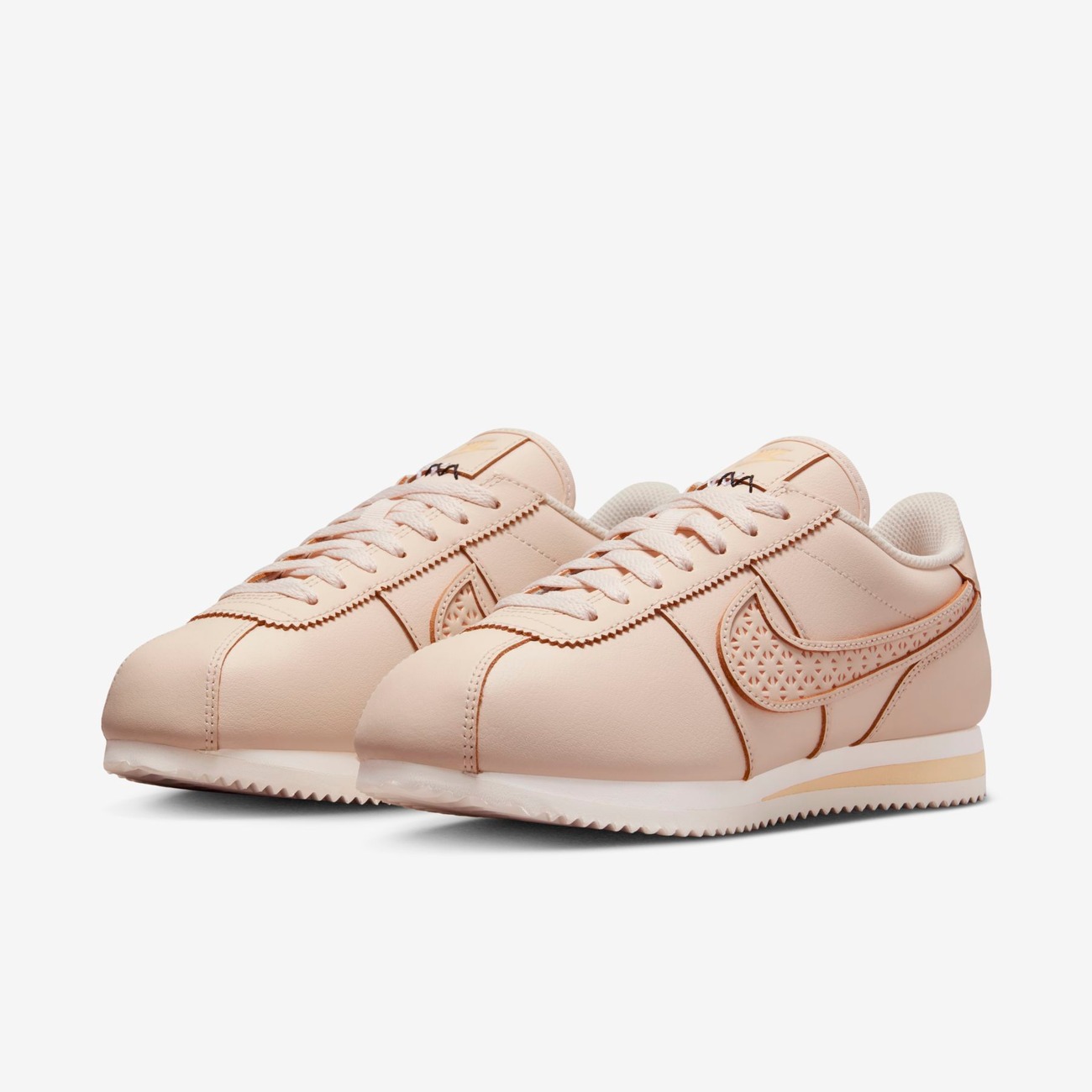 Nike wmns classic cortez orders premium