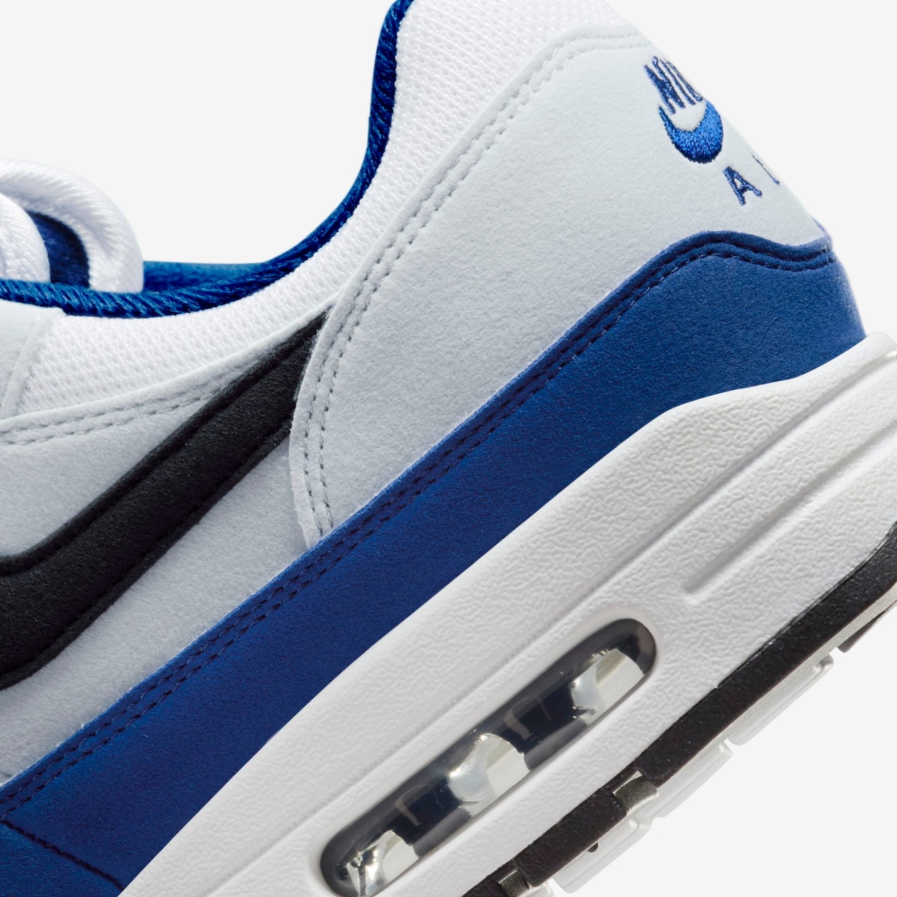 Blue and white nike air sales max 1