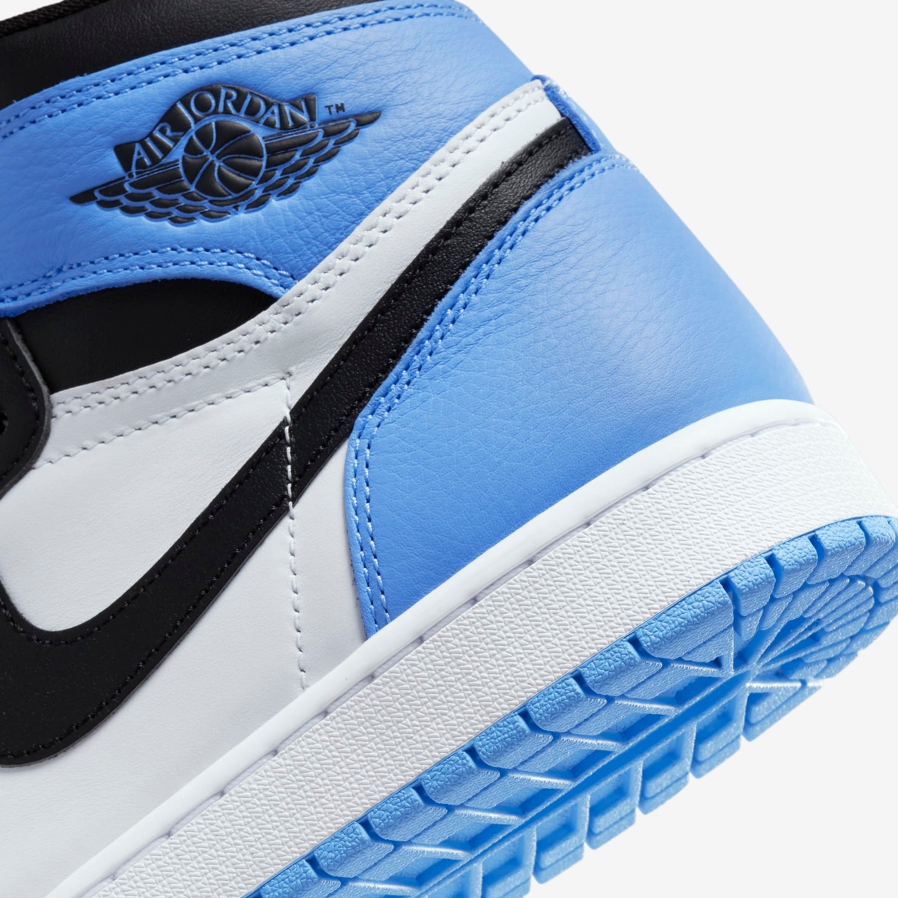 Preços baixos em Jordan 1 Retro OG High University Blue | eBay