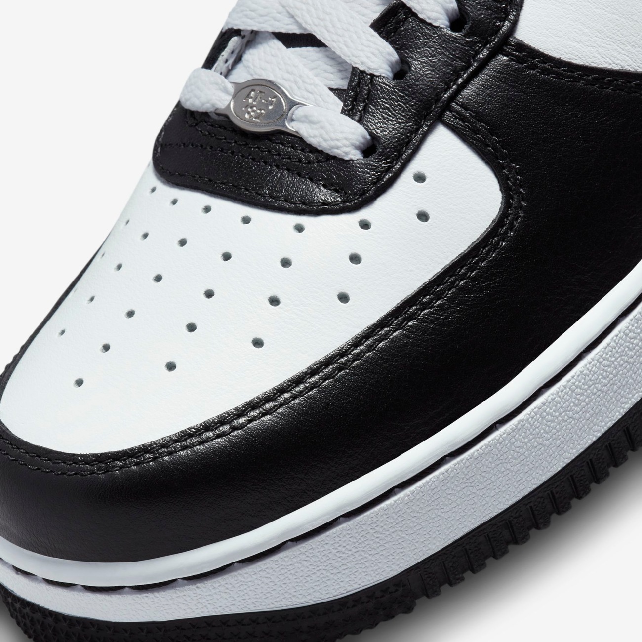 Air Force 1 x Terror Squad Blackout - Nike