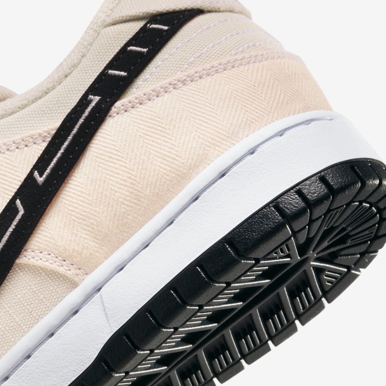Nike SB Dunk Low x Albino & Preto Pearl White - Nike