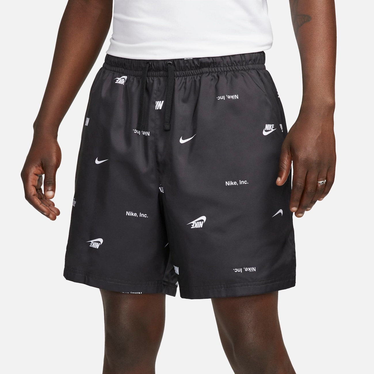 Nike best sale shorts woven