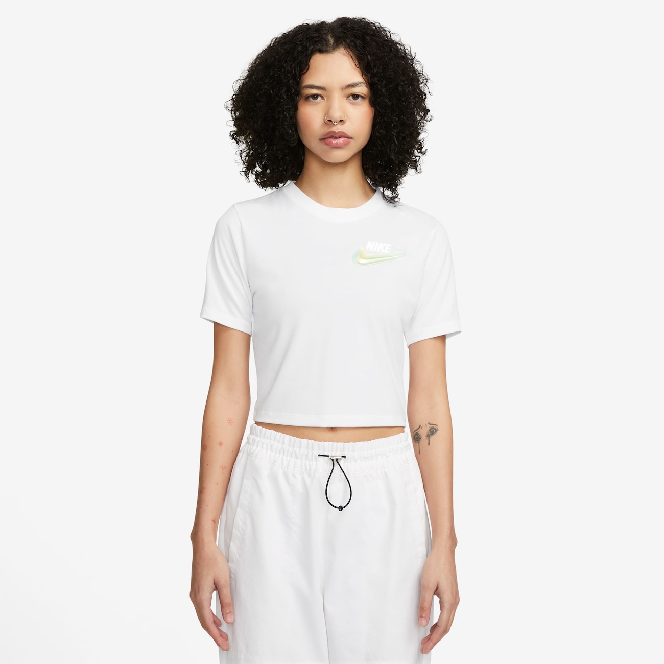 Camiseta Nike Sportswear Slim Feminina