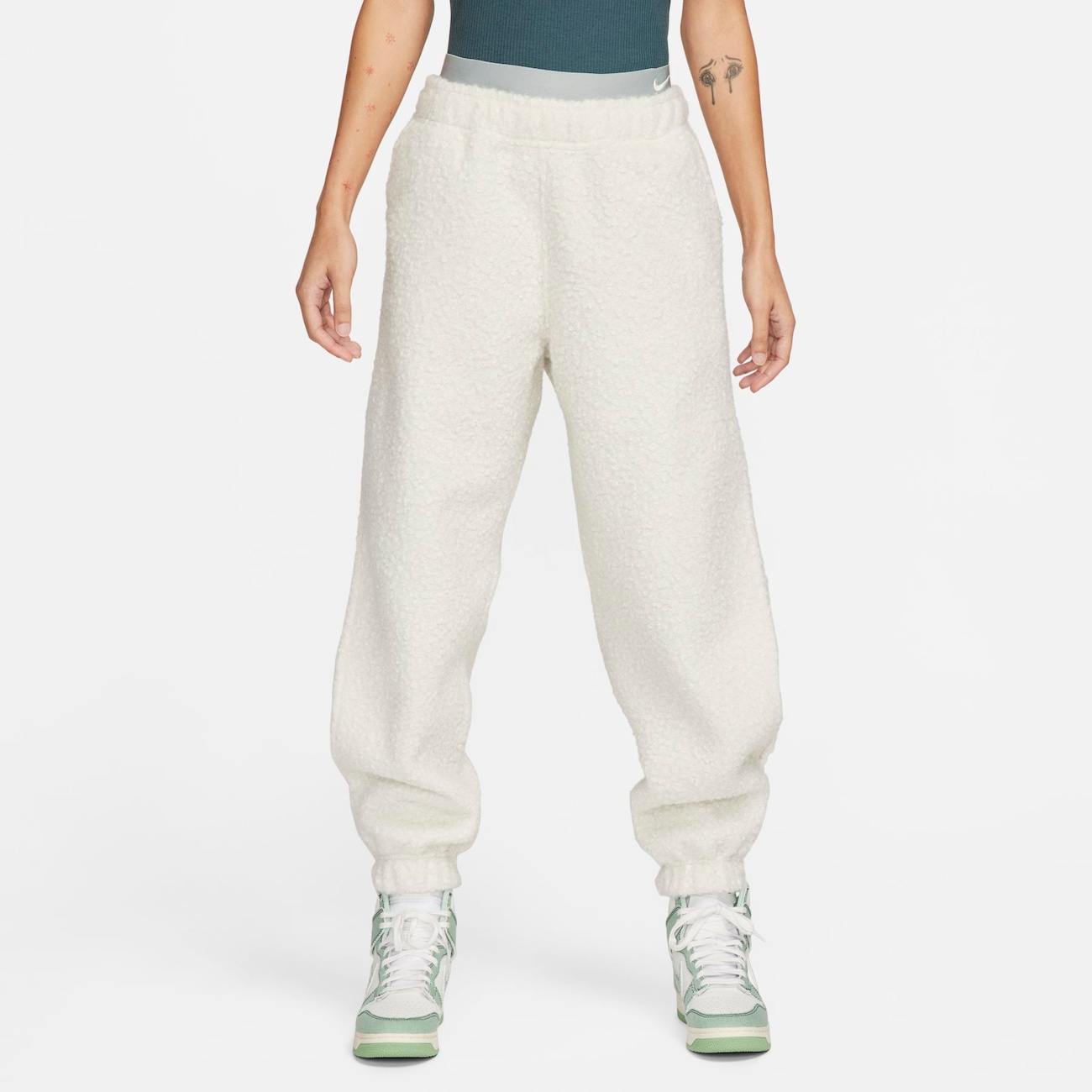 Calça Nike Sportswear Sherpa Feminina