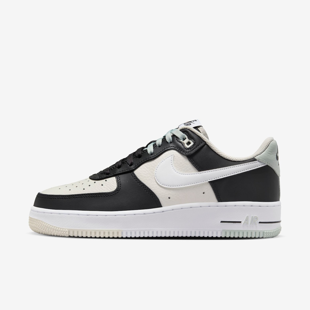 Tênis Nike Air Force 1 '07 LV8 Masculino