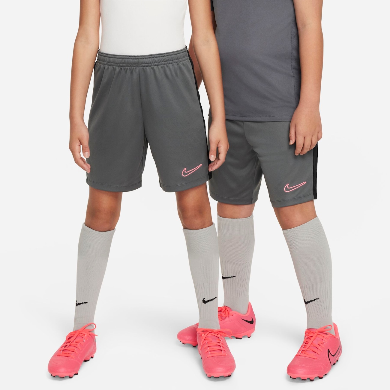 Nike Dri-FIT Academy23 Pantalón corto de fútbol - Niño/a - Gris
