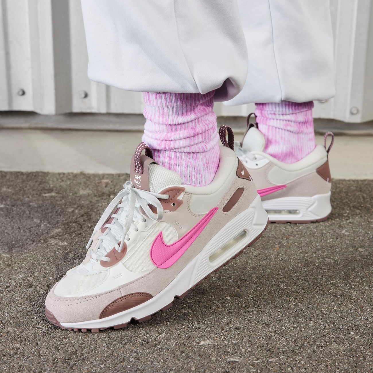 Tênis Nike Air Max 90 Futura Feminino - Nike