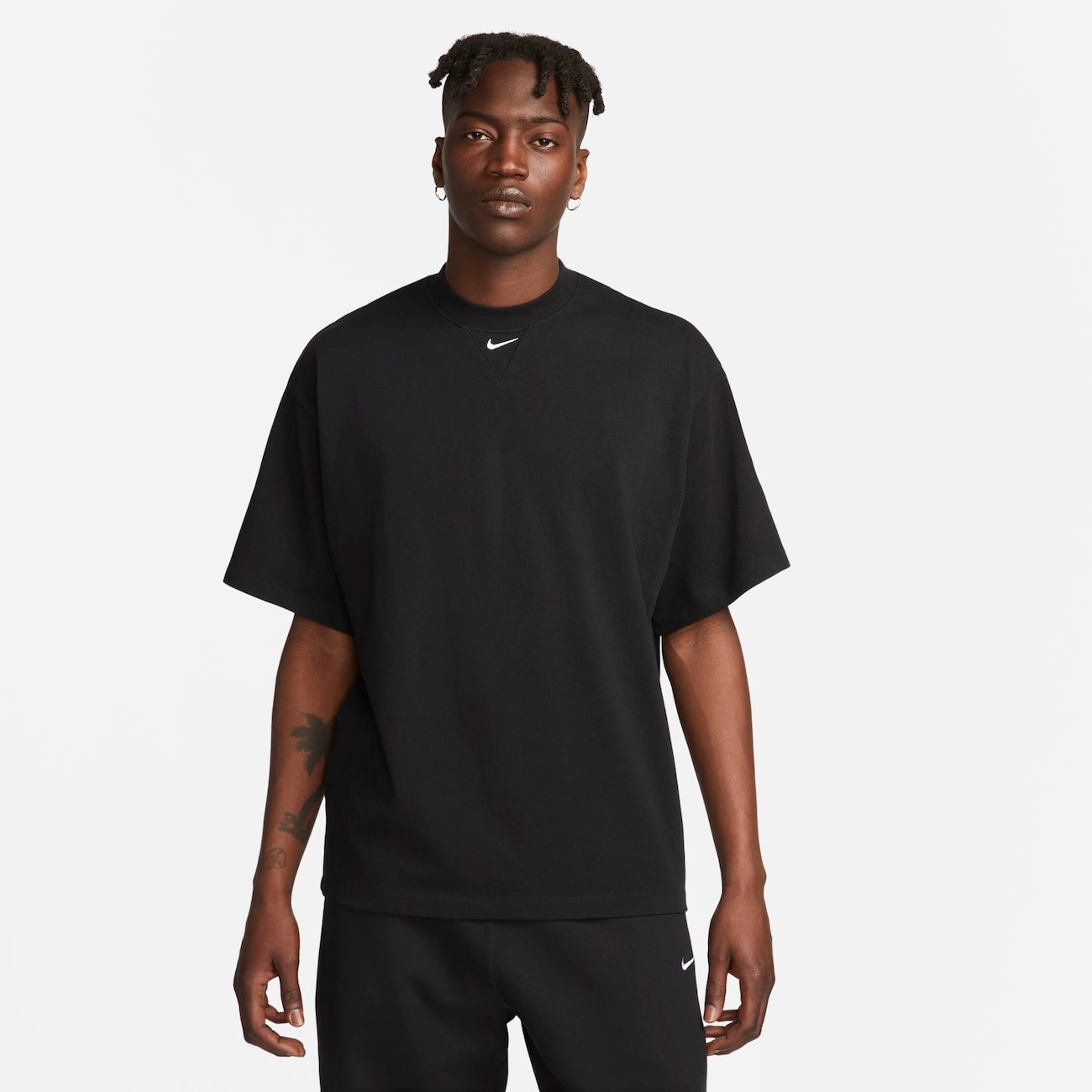 Camiseta Nike Sportswear Swoosh Masculino Preto