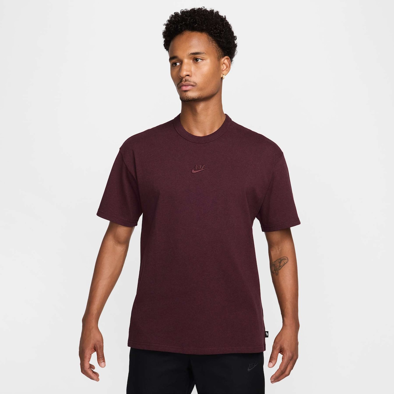Camiseta Nike Sportswear Premium Essentials Masculina