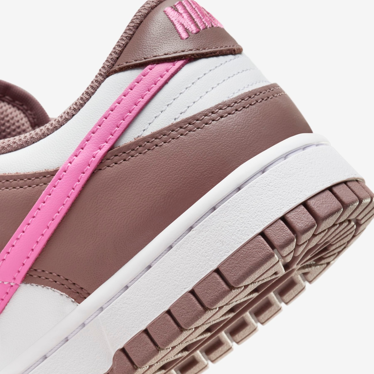 Women's Dunk Low Smokey Mauve - Nike