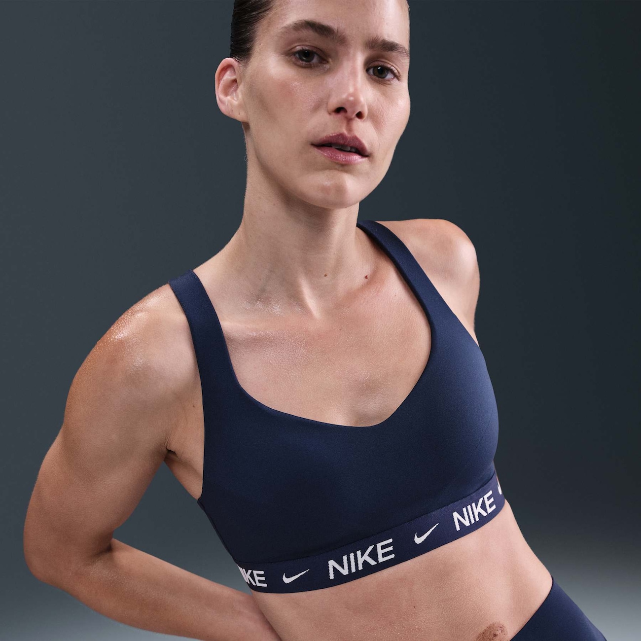 Top Nike Indy Feminino